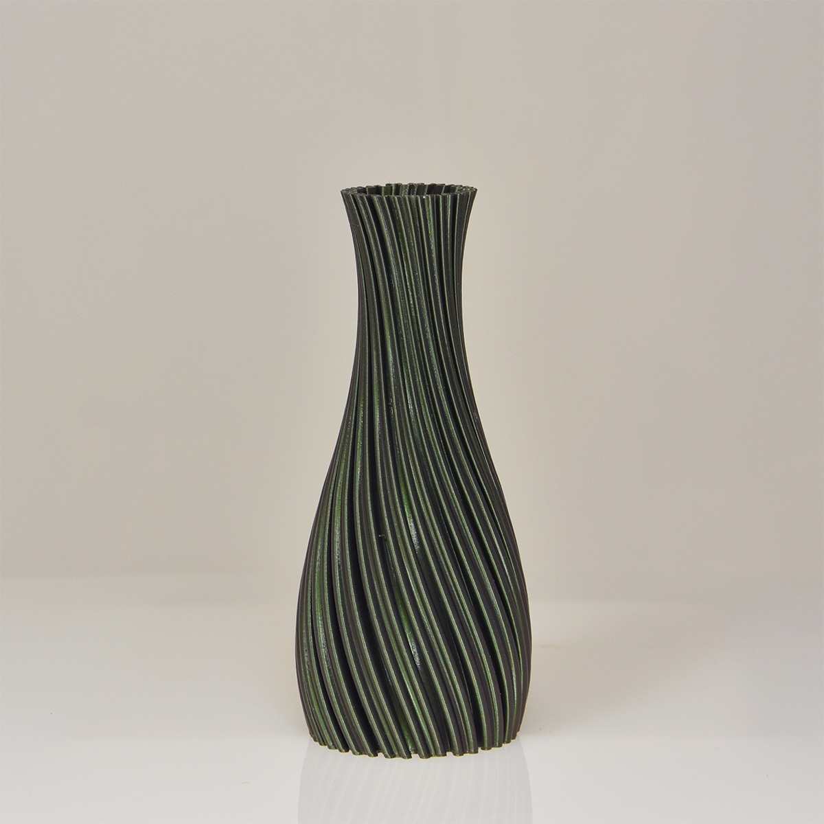 Kalmia 3D vaas 20x9cm Groen Metallic