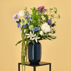 Bouquet artificiale legato a mano Maeve Riga – Bianco/Blu