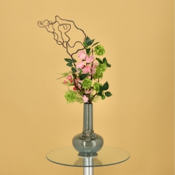 Mazzo di Fiori Artificiali Legato a Mano Amelie Tallinn – Rosa
